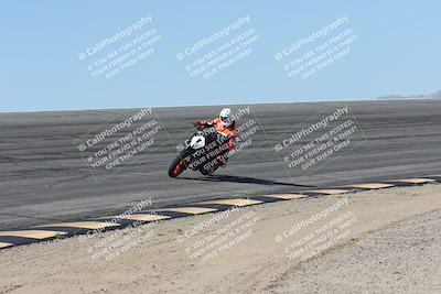 media/Oct-13-2025-Moto Forza (Mon) [[a66d839500]]/4-C Group/Session 2 (Bowl)/